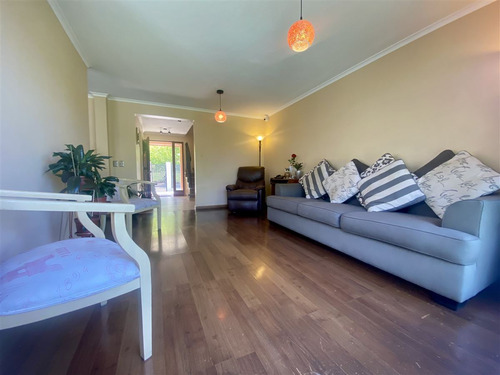 Oferta! Casa En El Carmen De Huechuraba 6d Más Serv.