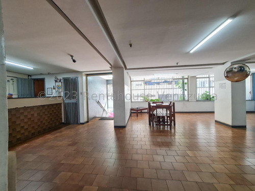 Ms 24-5648 Se Vende Edificio Completo Para Inversión Hotel, Residencia O Clínica En Catedral.