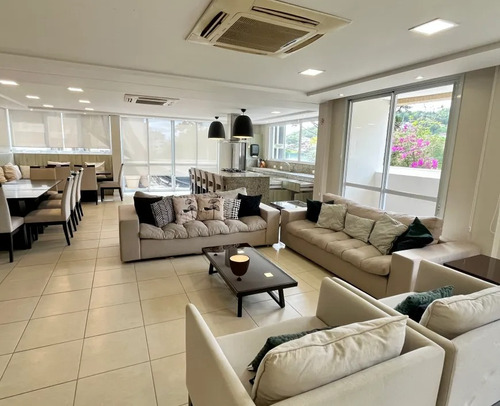 Apartamentos À Venda Em Itacorubi Com 3 Quartos E 2 Banheiros. Pronto Para Morar. Bem Localizado.