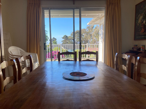 Casa Grande Con Linda Vista