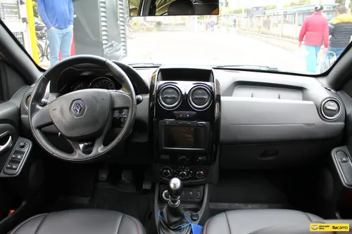 Renault Duster 2.0 Dynamique/ Intens 4x4 Mt