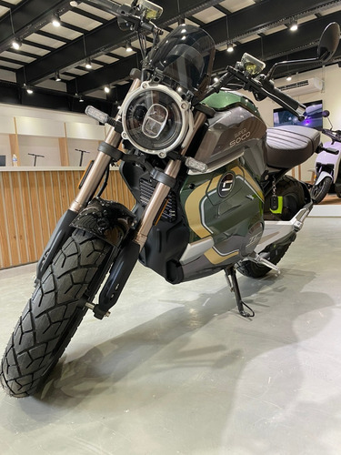 Imagen 2 de 17 de Moto Eléctrica Super Soco Tc Wanderer Vintage Green