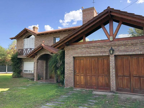 Casa En Venta 3 Dormitorios En Cotos De La Alameda Roldan