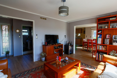 Se Vende Casa Con Vista Al Rio En Excelente Sector