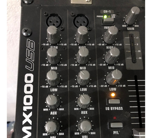 Behringer Vmx1000usb. Mezcladora Profesional Para Dj (Usado)