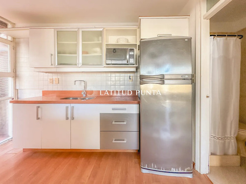 Apartamento En Gorlero, 4 Dormitorios