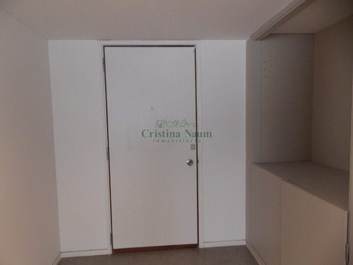Amplio Apartamento En Muy Buena Torre Frente Al Mar. Totalmente Reciclado- Ref: 16270