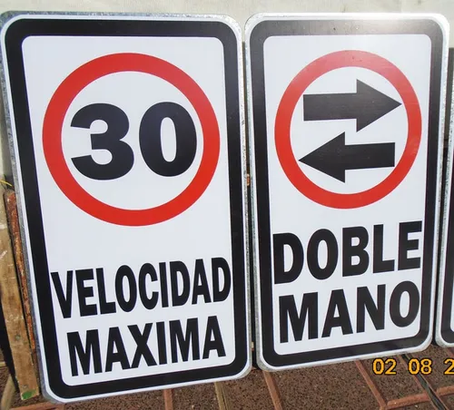Carteles De Transito Chapa Galvanizada Señales Tu Campo.