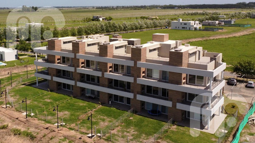 Venta Departamento Haras Del Sur 3