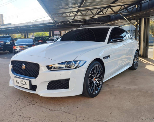 Jaguar Xe 2.0 16v Ingenium P250 Gasolina Landmark 4p