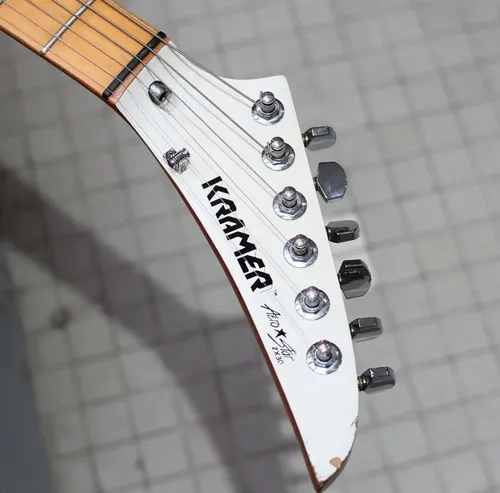Guitarra Kramer Aero Star Zx30 Com Upgrades Malagoli | MercadoLivre