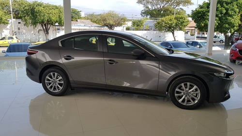 Mazda 3 Touring Automático Machine Gray 2.0 2021