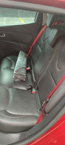 Imagen 11 de 15 de Renault Clio 2015 1.6 Rs 200 Ed Priv Piel Mt