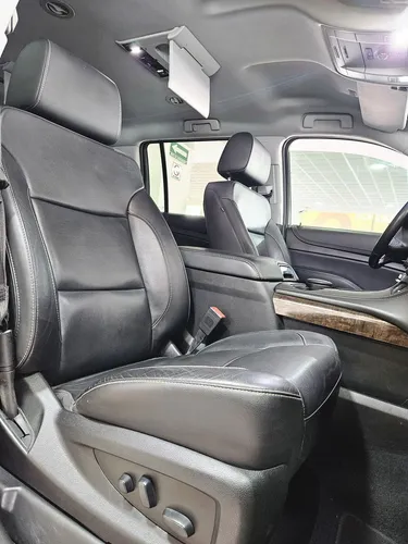 Chevrolet Suburban 5.3 V8 LT Piel 2 Fila Asientos At (B)