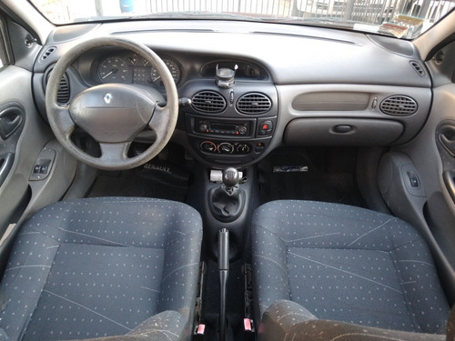 Imagen 4 de 14 de Renault Megane 1.6 Bic Pack Plus 2007