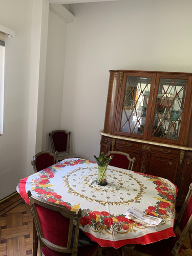 Dpto Tres Ambientes, Lezica 4000,2 Cuadras Rivadavia.