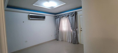 Town House C.r. Fontana Villas Blue/juanico Ve02-1245sj-ecam