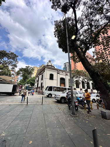 Local Comercial En Venta Avenida Solano