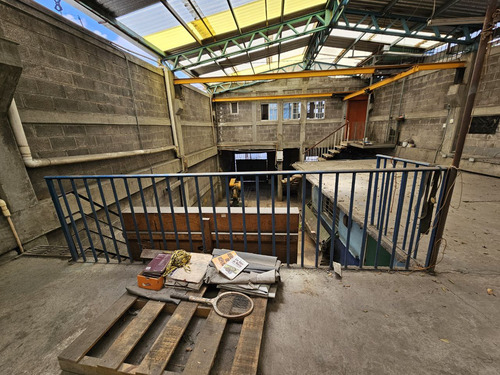 Nave Industrial Con Oficinas En Guadalupe Proletaria Gam