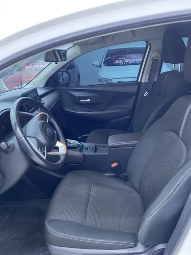 Toyota Yaris E 2023