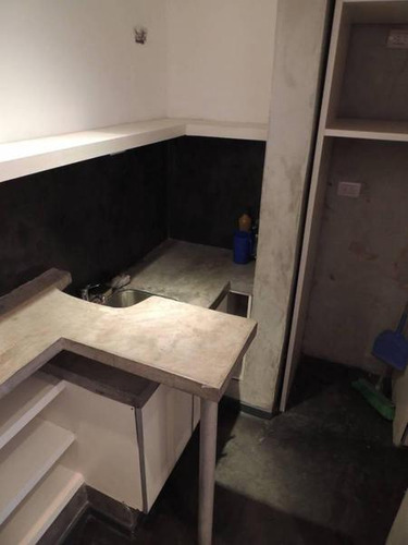 Ph En Venta En El Barrio De Villa Crespo (sin Expensas)
