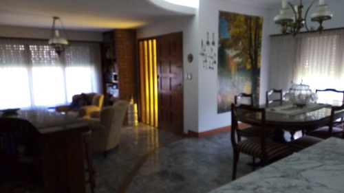 Excelente Chalet 4 Ambientes En Planta Baja