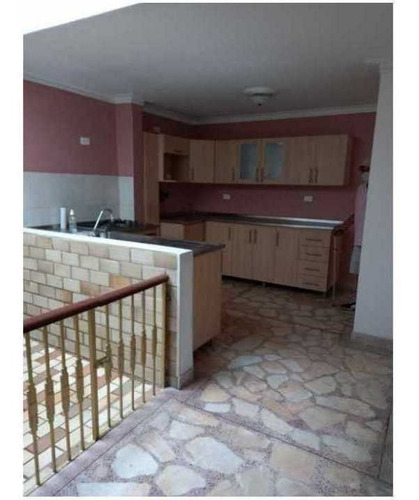Imagen 7 de 25 de Se Vende Casa En El Sector El Estadio