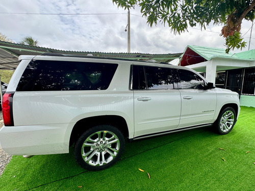 2019 Chevy Suburban Premier Awd 4x4 Clean Carfax