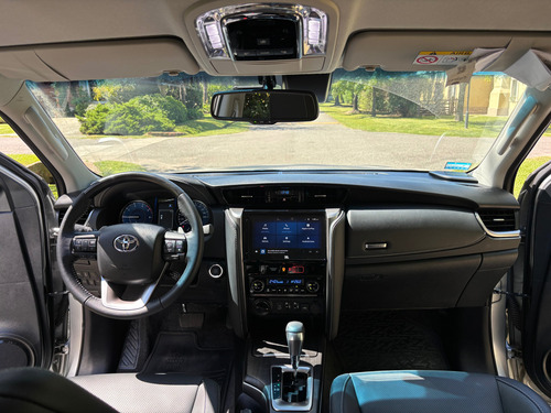 Toyota Hilux SW4 2.8 Srx 204Cv 4X4 7As At