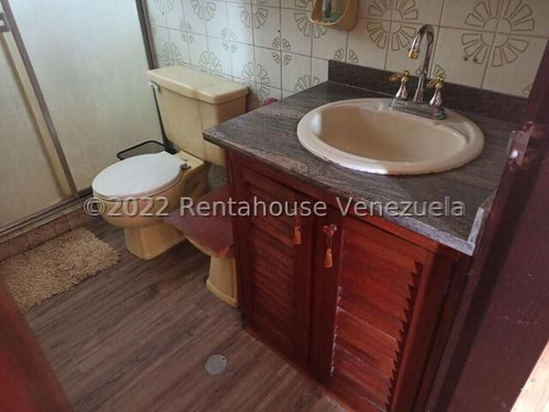 Imagen 13 de 16 de En Venta Hermoso Y Acogedor Apto. En Lomas De Prado Del Este Mls #22-29019 Ma. Vergara*