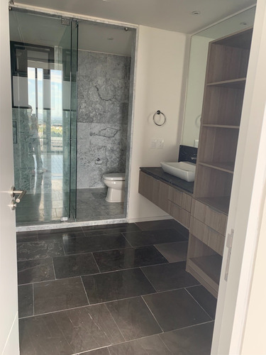 Imagen 9 de 20 de Departamento En Venta Y Renta En Vitia La Toscana En Valle R