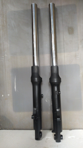 Imagen 4 de 10 de Bastones Delantero De Moto Tmax 500 Yamaha Año 2006