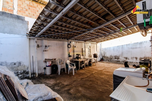 Imagem 15 de 16 de Casa À Venda, 3 Quartos, 2 Vagas, Santa Marta - Divinópolis/mg - 34583