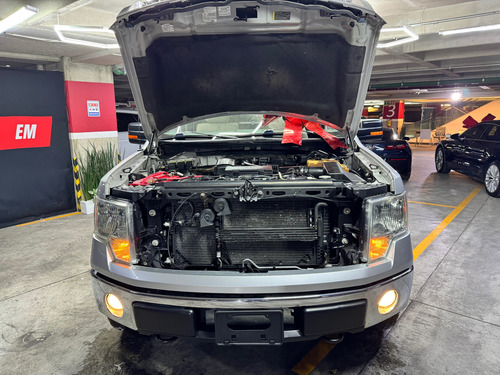 Ford Lobo 5.4 XLT Cab Reg 4x4