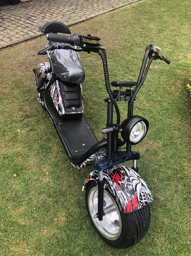 Imagem 10 de 12 de Scooter Elétrica