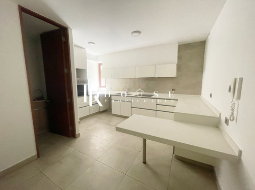 Dkhouse/depto Con Jardín/3d+3b/excelente Ubicación/calemana
