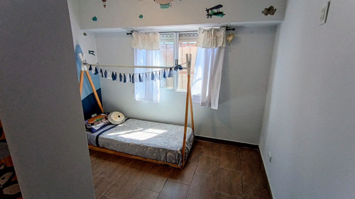 Casa De 3 Ambientes Reciclada A Nuevo En Ituzaingo - Excelente Ubicacion A 200 Metros De Acceso Oeste