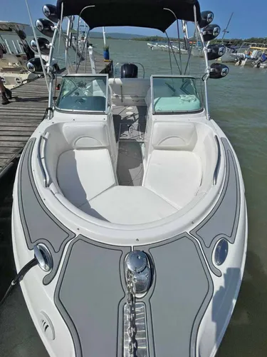 Lancha Robalo 227 Lv2727