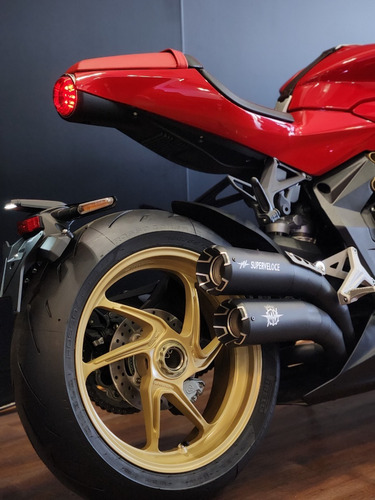 Imagen 3 de 25 de Moto Mv Agusta Superveloce 800 Con Adicionales