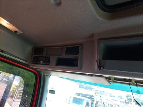 Imagem 10 de 15 de Mercedes Benz Axor 2831