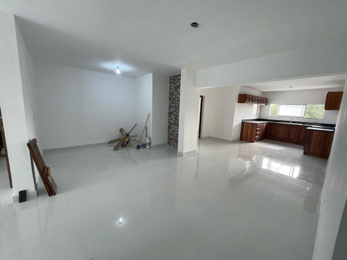 Alquiler De Apartamento En La Misma 27 De Febrero Santiago