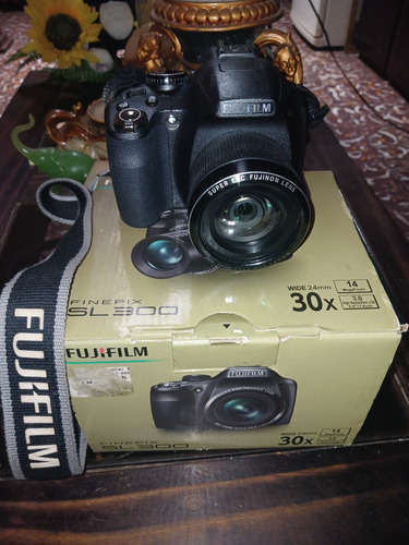 Cámara Video Fujifilm Finepix Sl300 Wide24mm 14mp 30x De Seg