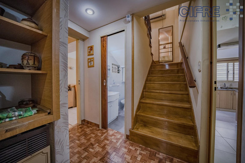 Casa De 5 Ambientes Con Garaje Para Dos Autos Jardín Y Pileta Lote Propio 8.66x26