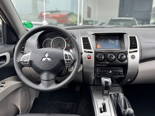 Mitsubishi Pajero Dakar 3.2