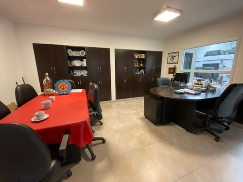 Imagen 4 de 8 de Venta- Galpon Ph Amueblado