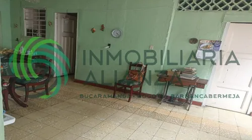 Casa En Venta En Modelo. Cod V61716