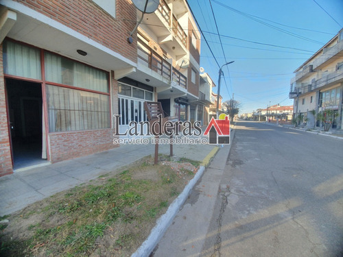  Local Comercial - Sobre Peatonal - Excelente Ubicación