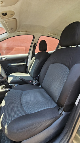 Peugeot 207 1.4 Sedan Allure 75cv