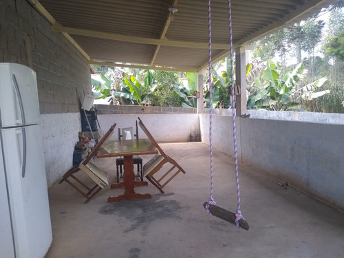 Imagem 6 de 14 de Casa 3 Dorms Com Garagem / Ótima Localização/ Toda Murada