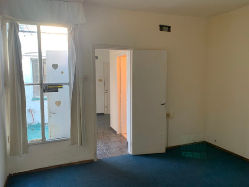 Apartamento Venta 1 Dormitorio Con Patio Bajos G.c Ideal